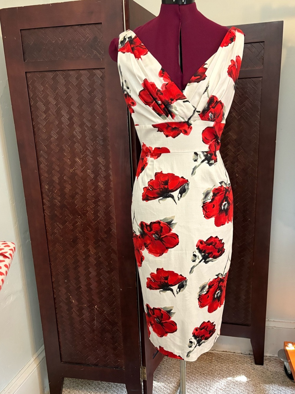 Stop Staring Party dress Cocktail Red Flower V bodice made in USA Vintage L